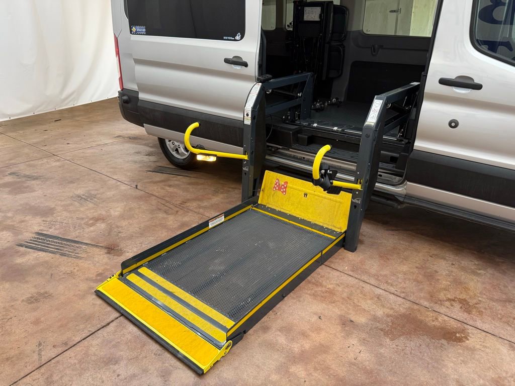 Used 2019 Ford Transit 350 XLT RWD image 16