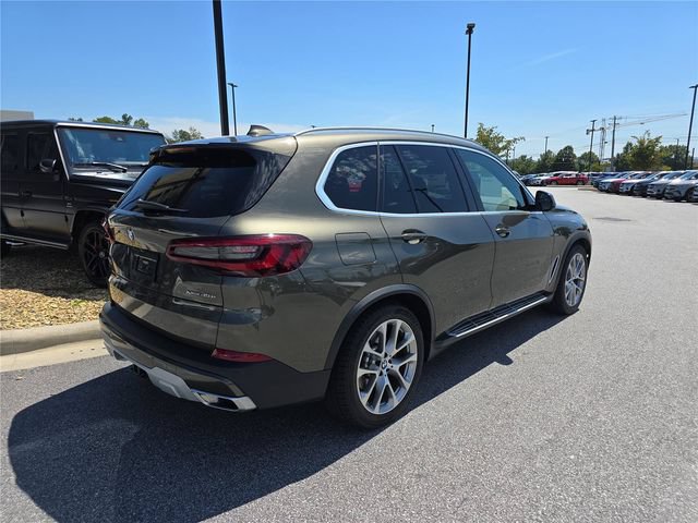 Used 2021 BMW X5 xDrive45e w/ Convenience Package AWD/4WD image 3