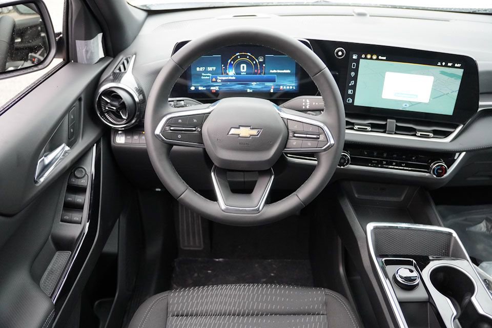 New 2026 Chevrolet Equinox LT w/ Safety and Technology Package image 12