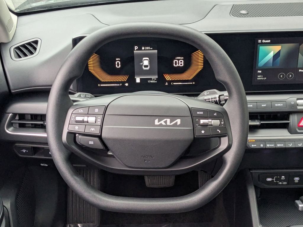 Used 2025 Kia K4 LXS image 24