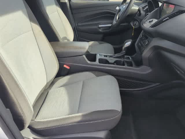 Used 2018 Ford Escape SE w/ SE Sync 3 Package AWD/4WD image 21