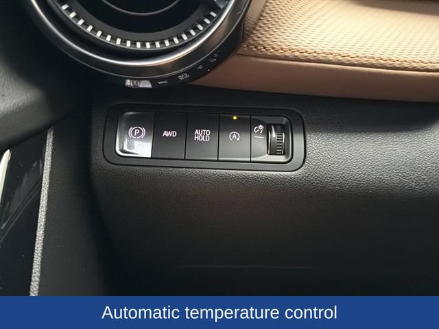 Used 2025 Chevrolet Equinox ACTIV w/ Safety and Technology Package AWD/4WD image 13