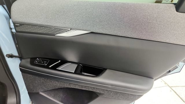 Used 2025 Cadillac Optiq Sport 1 AWD/4WD image 41