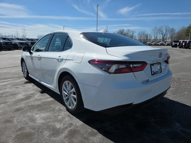 Used 2024 Toyota Camry LE image 12