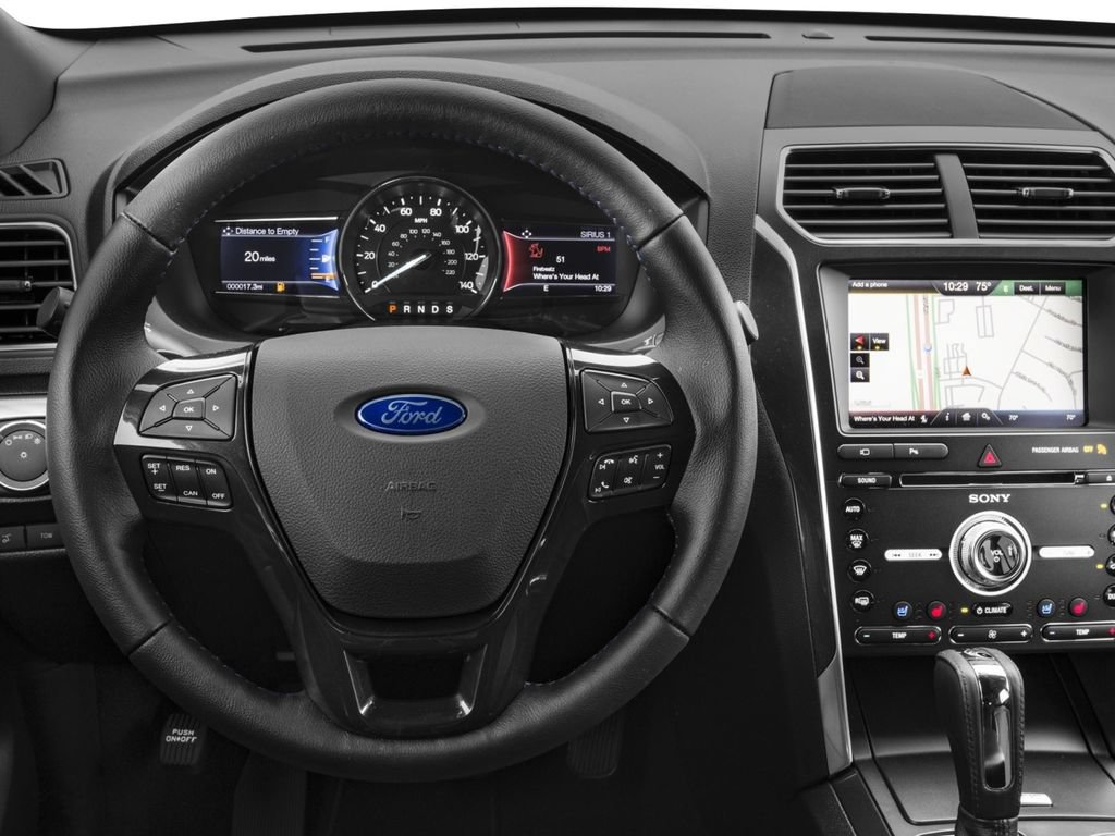 Used 2017 Ford Explorer Sport w/ Equipment Group 401A AWD/4WD image 4