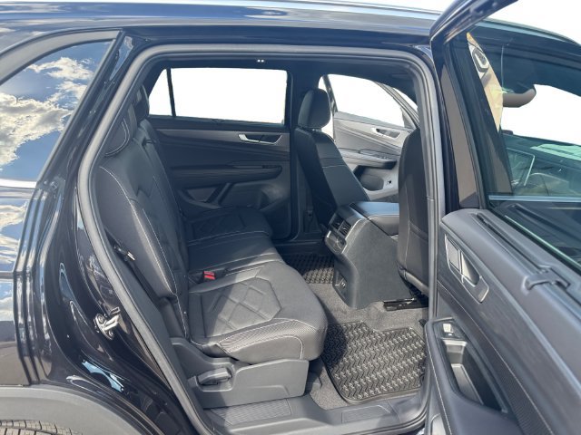 New 2026 Volkswagen Atlas Cross Sport SE FWD image 13