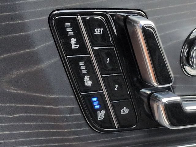 Used 2024 Cadillac Lyriq Sport RWD image 25