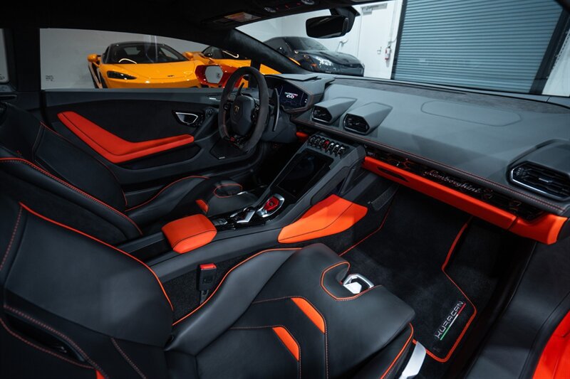 Used 2021 Lamborghini Huracan EVO AWD/4WD image 28