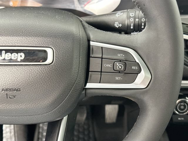 Used 2023 Jeep Compass Latitude w/ Sun and Sound Group AWD/4WD image 24