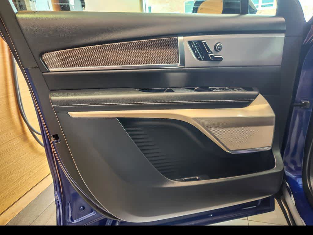 Certified 2026 Cadillac Vistiq Sport w/ LPO, Floor Liner Package AWD/4WD image 21