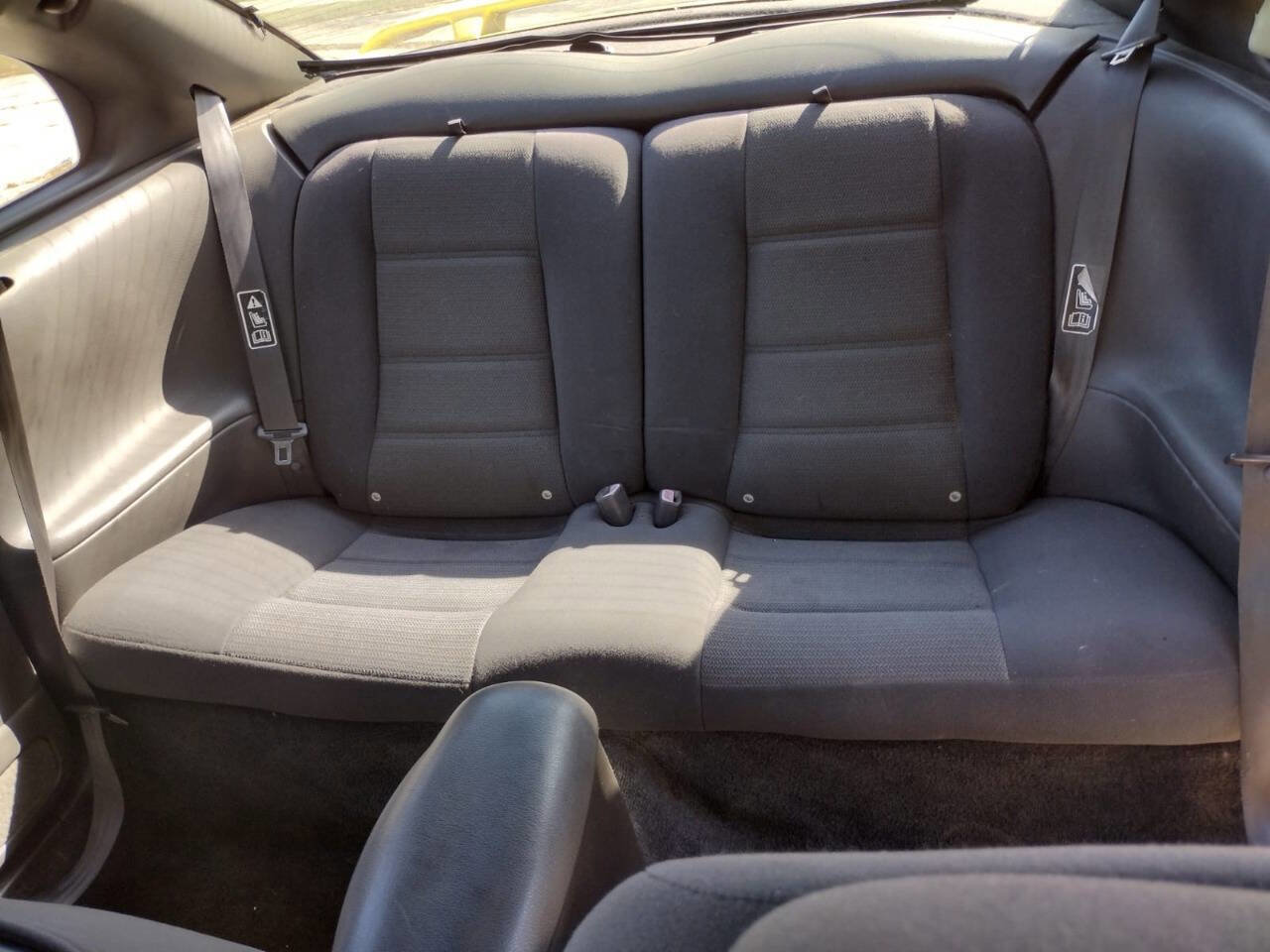 Used 2003 Ford Mustang Coupe image 9