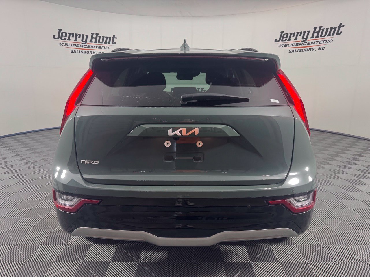 Used 2023 Kia Niro Wave w/ Wave Preserve Package FWD image 7