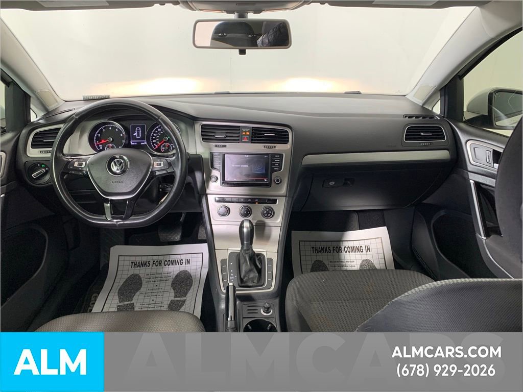 Used 2016 Volkswagen Golf S image 29