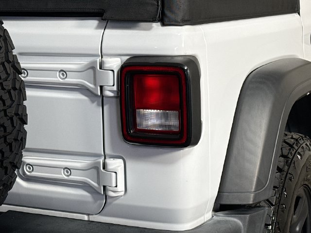 Used 2022 Jeep Wrangler Unlimited Sport AWD/4WD image 33