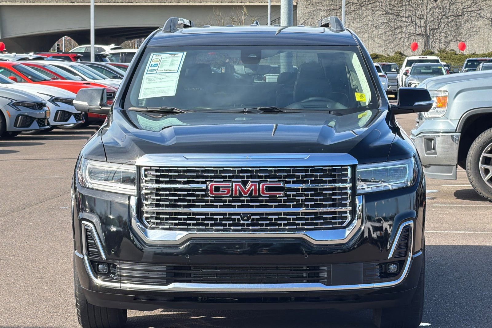 Used 2023 GMC Acadia Denali w/ Black Diamond Edition image 9