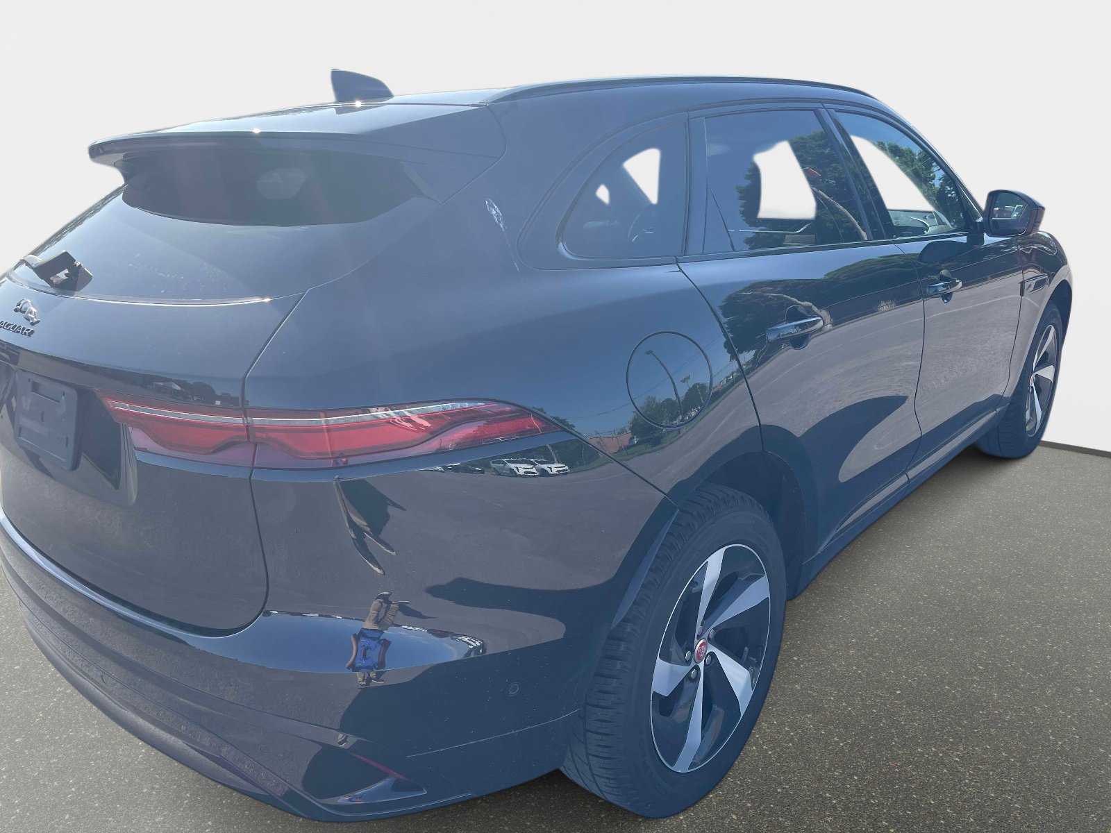 Used 2021 Jaguar F-PACE S AWD/4WD image 6