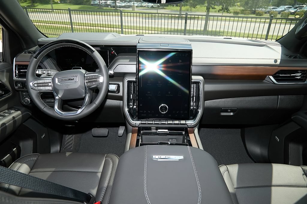 New 2026 GMC Yukon XL Denali w/ Denali Reserve Package AWD/4WD image 42
