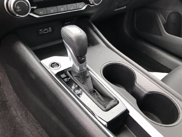 Used 2025 Nissan Altima 2.5 SV FWD image 30