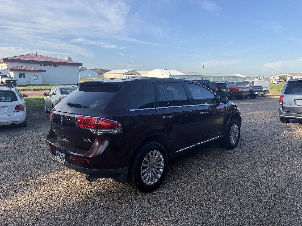 Used 2011 Lincoln MKX 2WD w/ Wood Pkg image 6