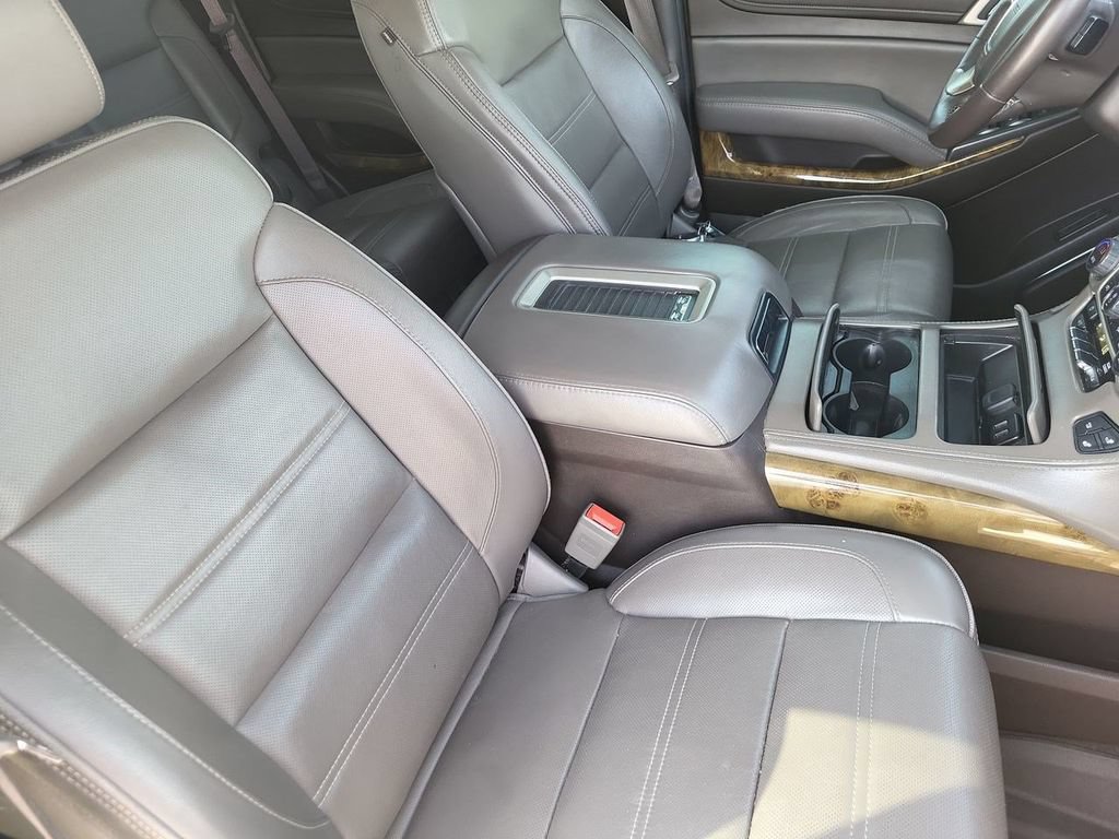 Used 2016 GMC Yukon Denali w/ Open Road Package AWD/4WD image 35