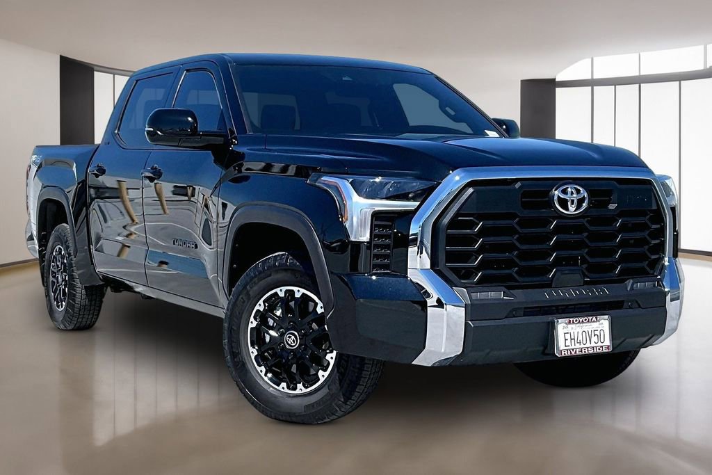 Used 2026 Toyota Tundra SR5 w/ TRD Off-Road Package AWD/4WD image 3
