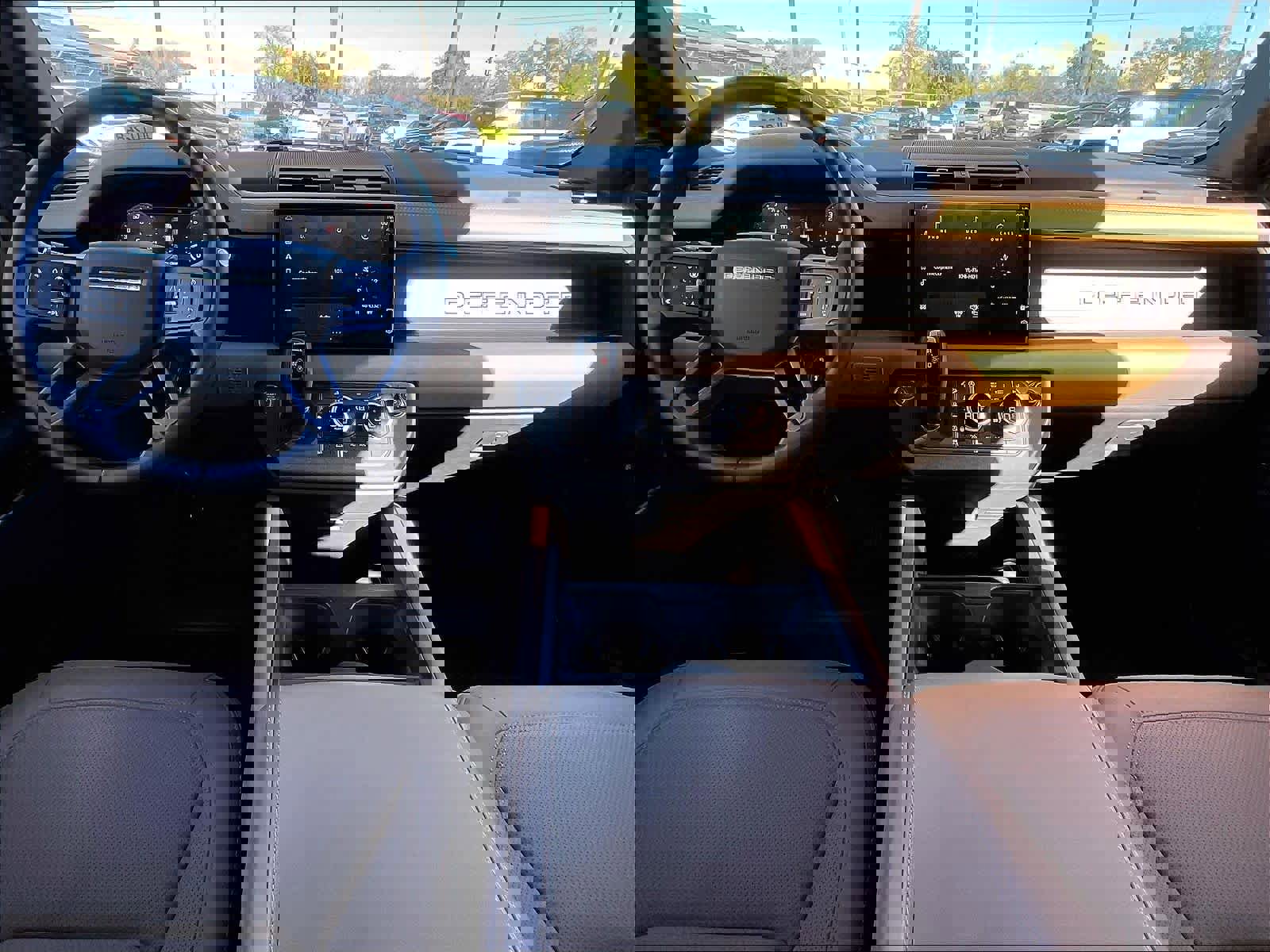 Used 2025 Land Rover Defender 110 X-Dynamic SE image 16