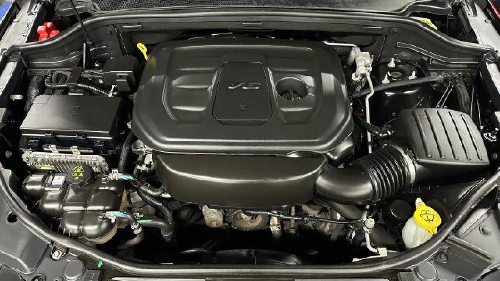 Used 2021 Jeep Grand Cherokee Limited w/ Sun & Sound Group image 41