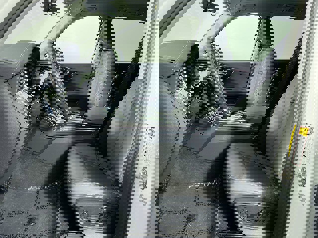 Used 2025 Audi Q7 3.0T Premium Plus image 13