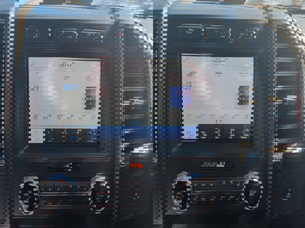 Used 2021 Ford Expedition Limited image 28