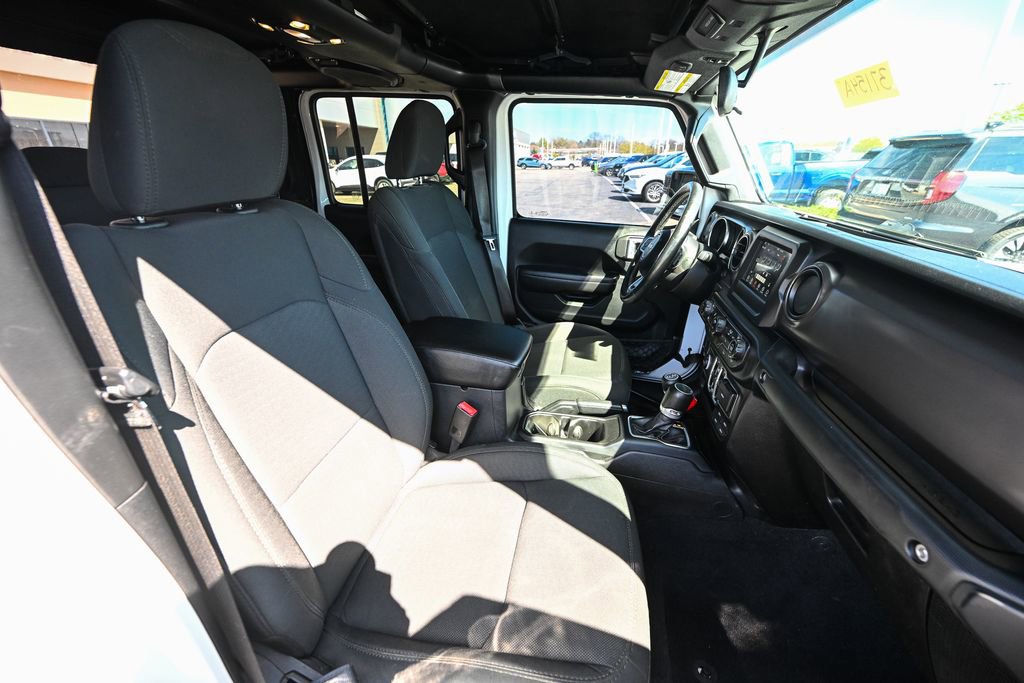 Used 2020 Jeep Gladiator Sport w/ Quick Order Package 24S image 24