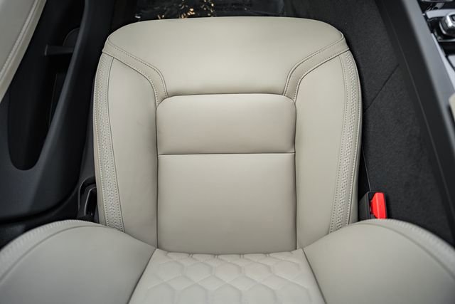 New 2026 Volvo XC60 B5 Plus w/ Protection Package Premier image 31