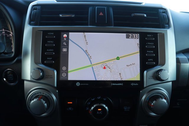 Used 2022 Toyota 4Runner SR5 Premium image 15