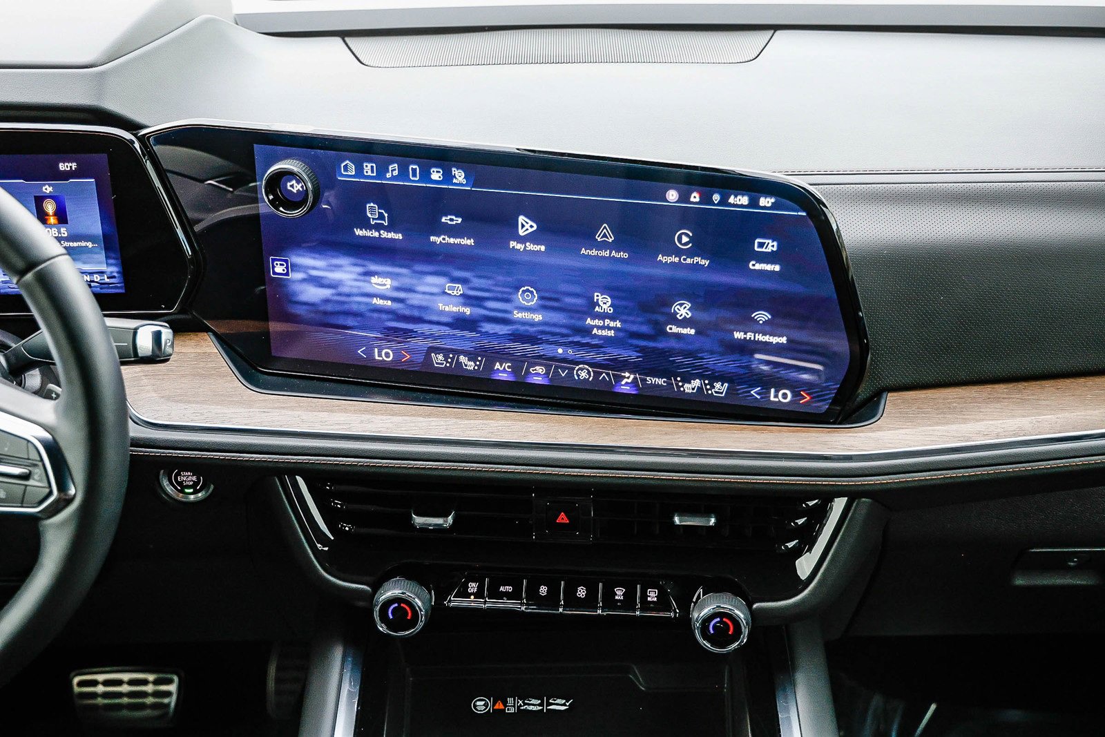 Used 2025 Chevrolet Tahoe High Country image 11