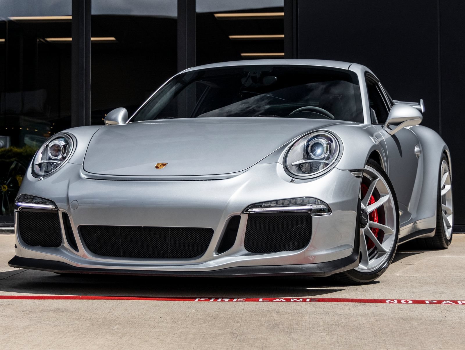 Certified 2016 Porsche 911 GT3 RWD image 1