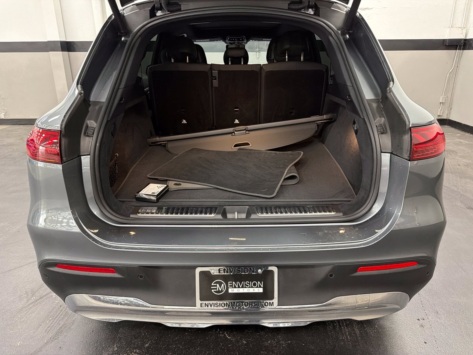 Used 2024 Mercedes-Benz EQS 450+ SUV image 16