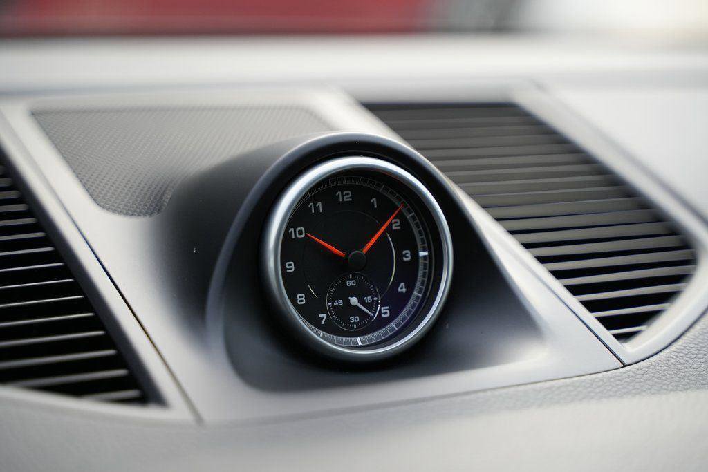 Used 2017 Porsche Macan w/ Driver Memory Package image 65