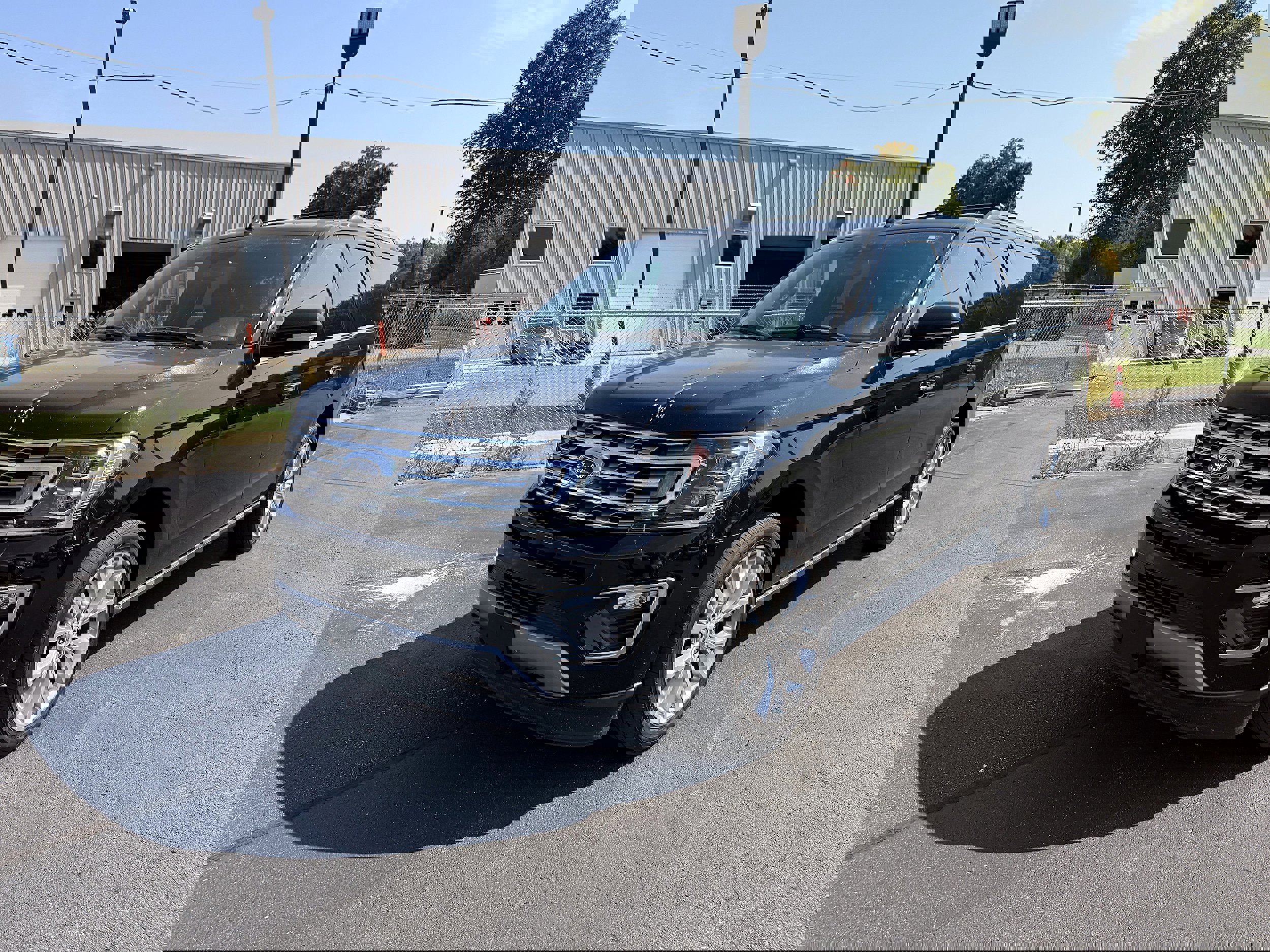 Used 2020 Ford Expedition Max Limited w/ Equipment Group 302A image 5
