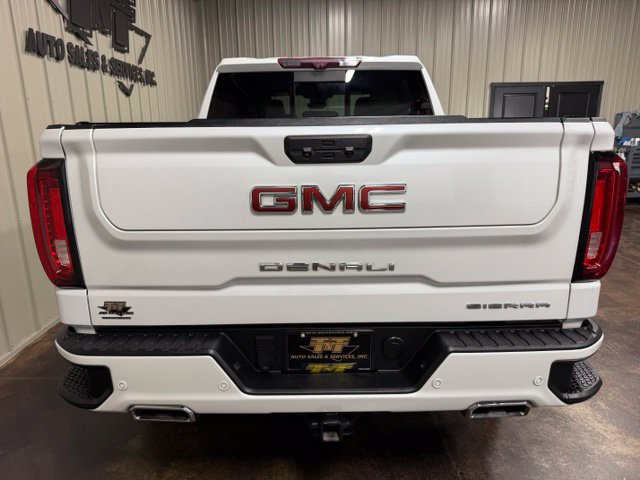 Used 2023 GMC Sierra 1500 Denali w/ Technology Package AWD/4WD image 9