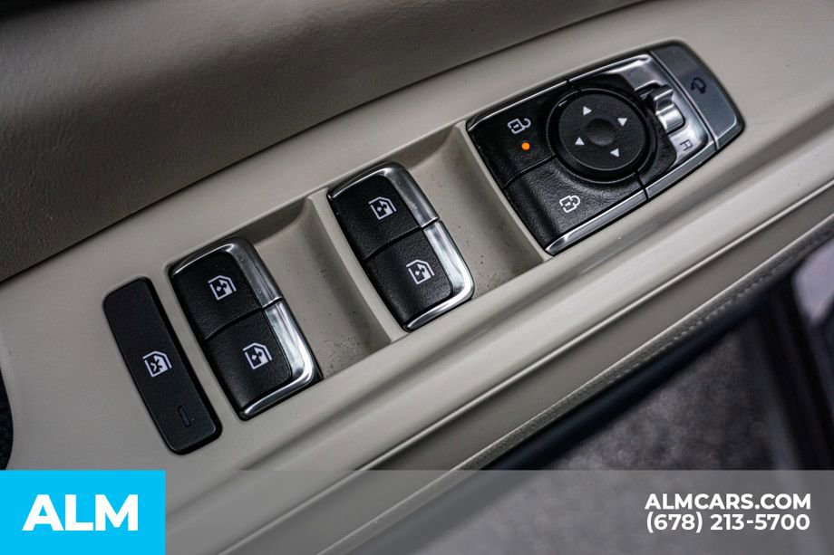 Used 2025 Kia Carnival SX Prestige image 56