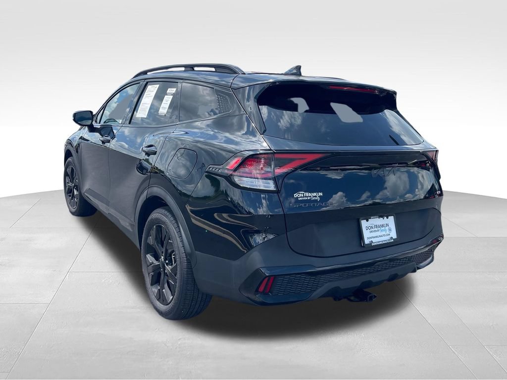 Used 2025 Kia Sportage X-Line AWD/4WD image 3