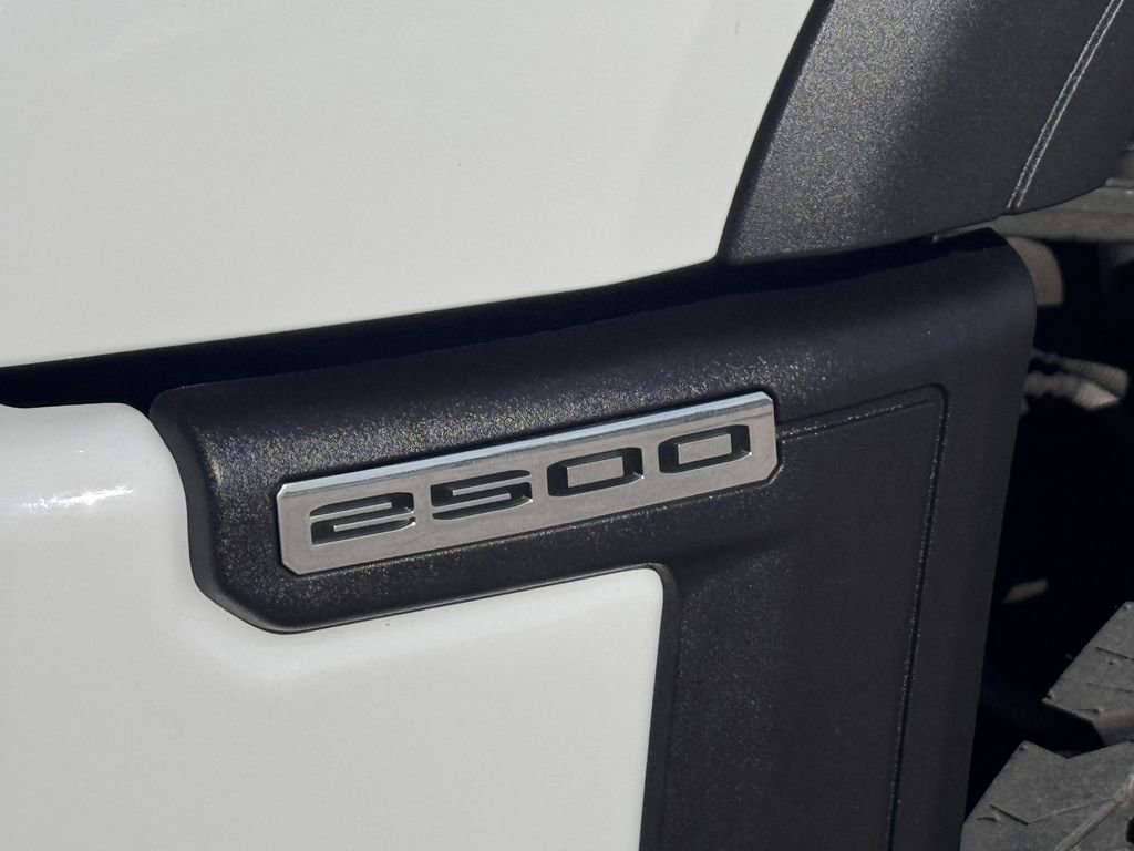 Used 2024 GMC Sierra 2500 AT4 w/ AT4 Premium Plus Package image 10