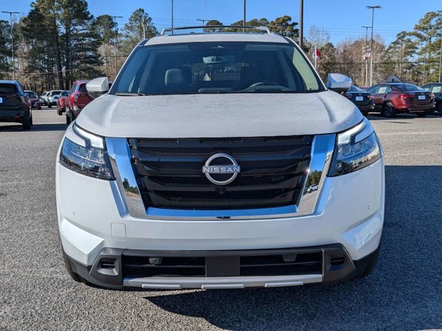 New 2025 Nissan Pathfinder Platinum w/ Cargo Package image 9
