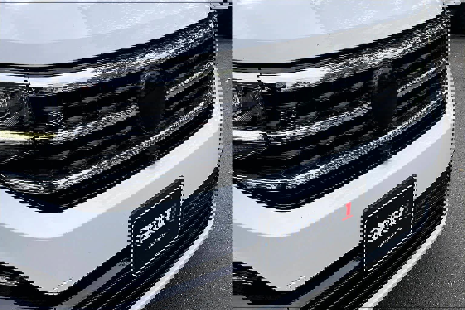 Used 2021 Volkswagen Atlas Cross Sport SEL Premium R-Line image 32