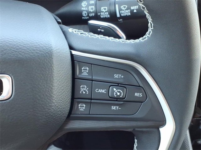 New 2025 Jeep Grand Cherokee Altitude image 23