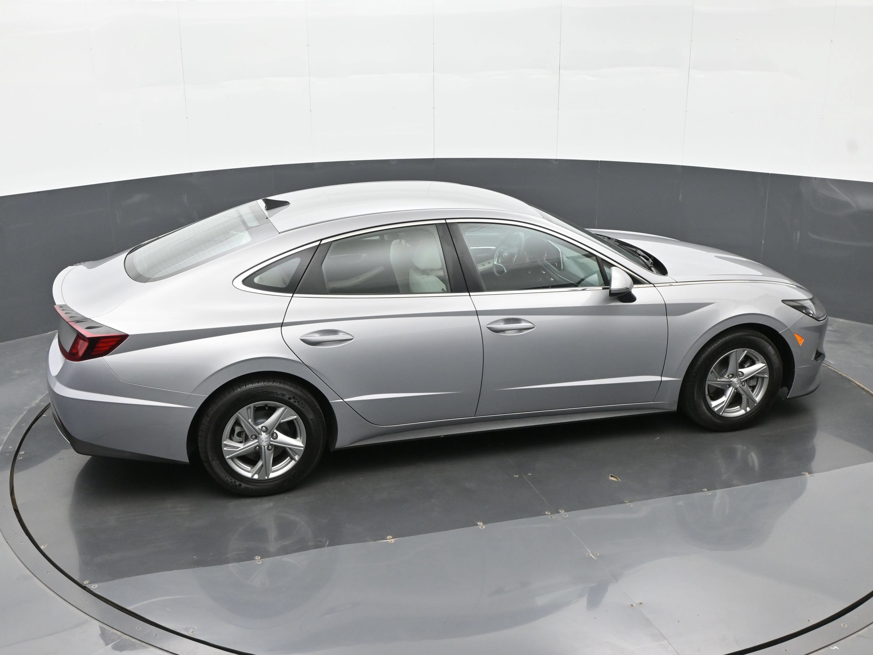 Certified 2023 Hyundai Sonata SE w/ Cargo Package FWD image 32