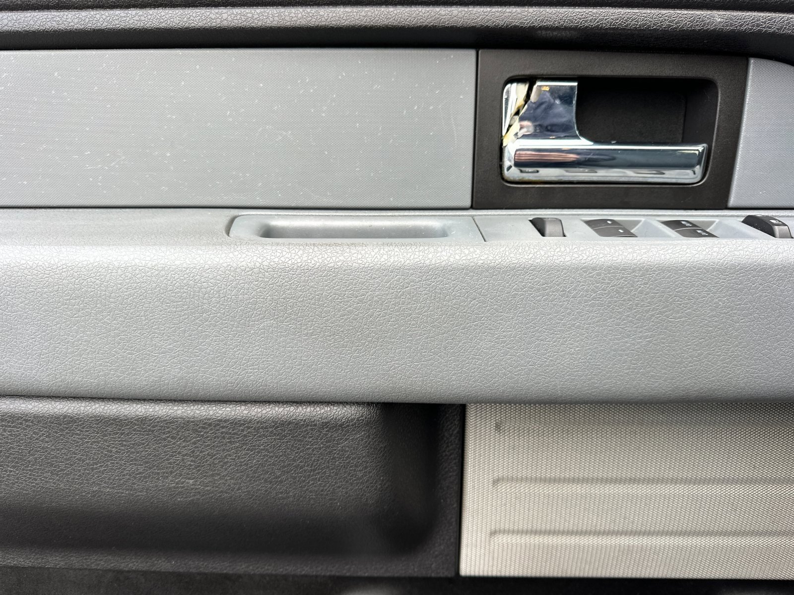 Used 2013 Ford F150 XLT w/ Luxury Equipment Group image 11