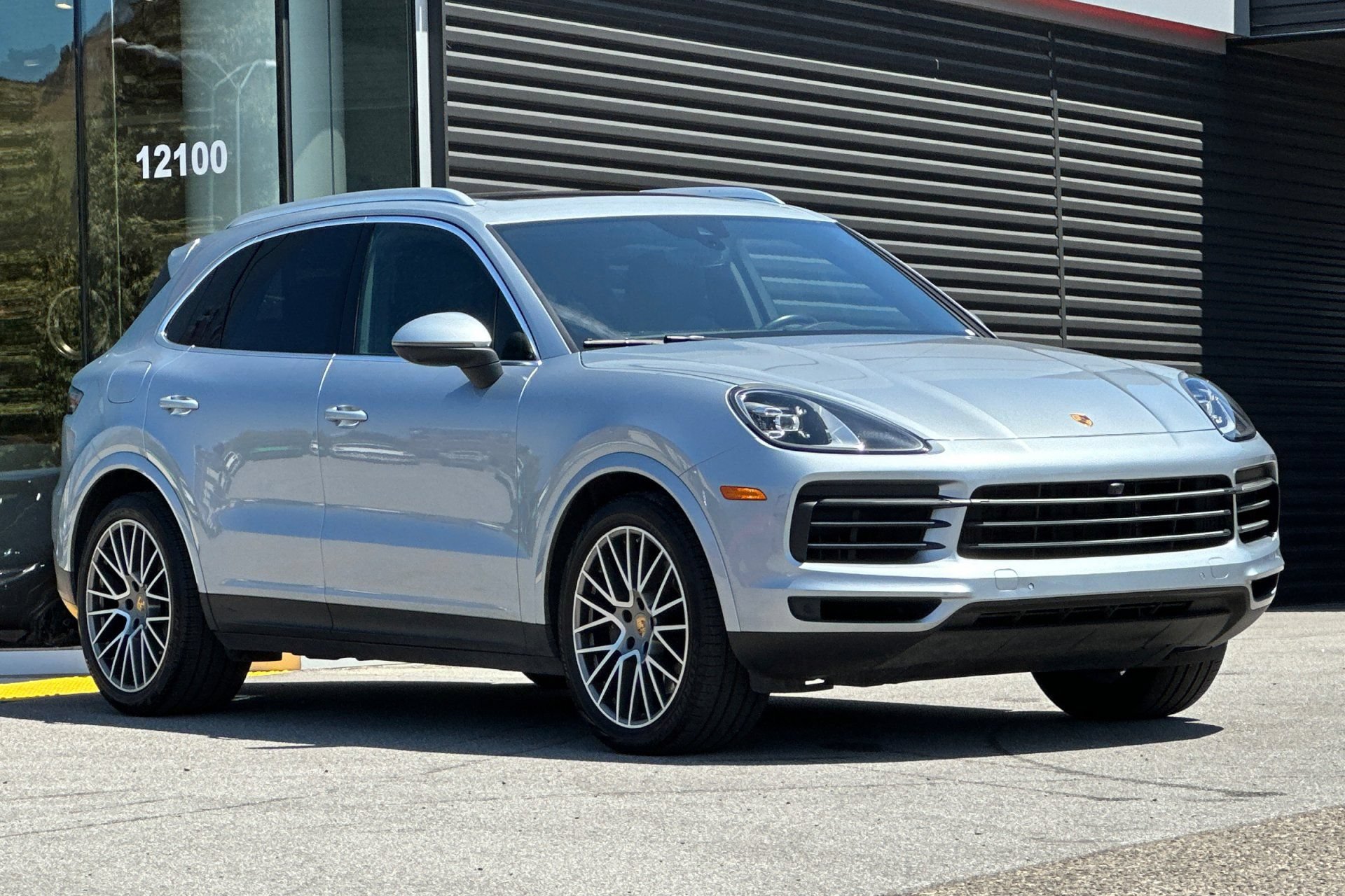 Certified 2023 Porsche Cayenne AWD/4WD image 10