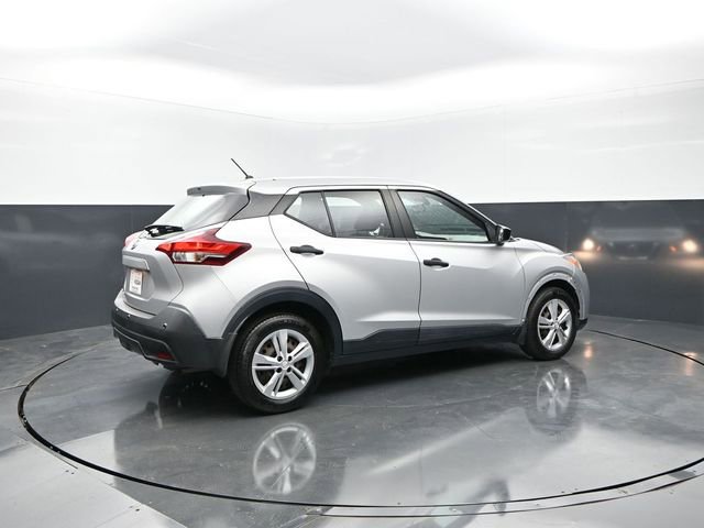Used 2020 Nissan Kicks S FWD image 7