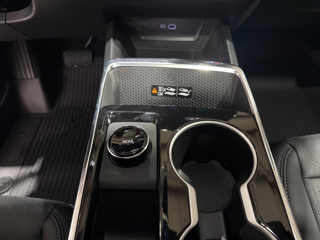 New 2026 Chevrolet Equinox LT w/ Convenience Package II image 36