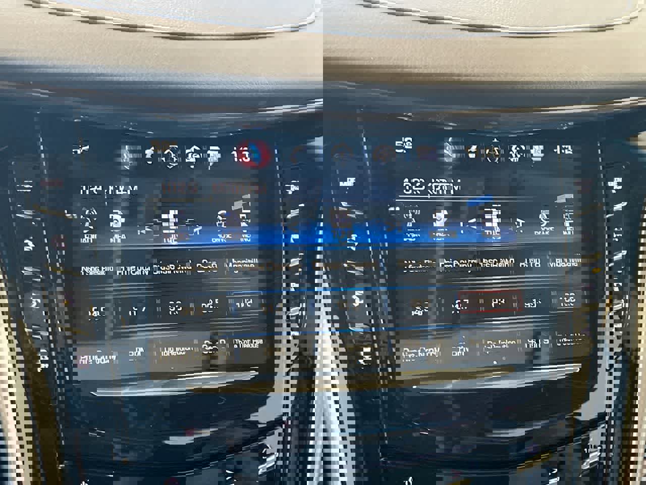 Used 2019 Cadillac Escalade Premium Luxury image 16